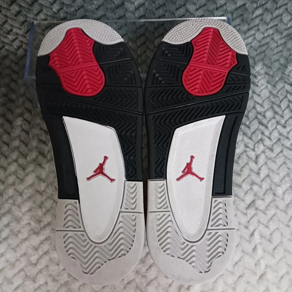Nike Air Jordan 4 Retro PS Kids Sneakers White Fire Red Black BQ7669-161 Sz 1.5Y